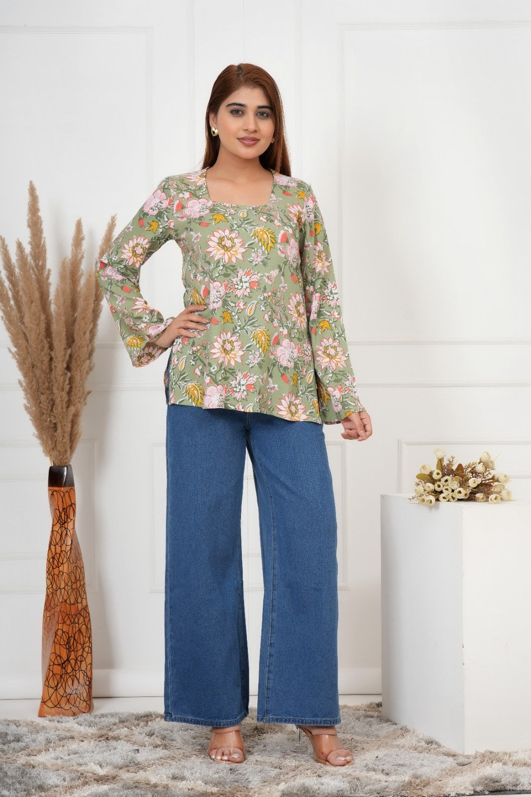 IQRAAR Floral Print Kurti Style PISTA Tops