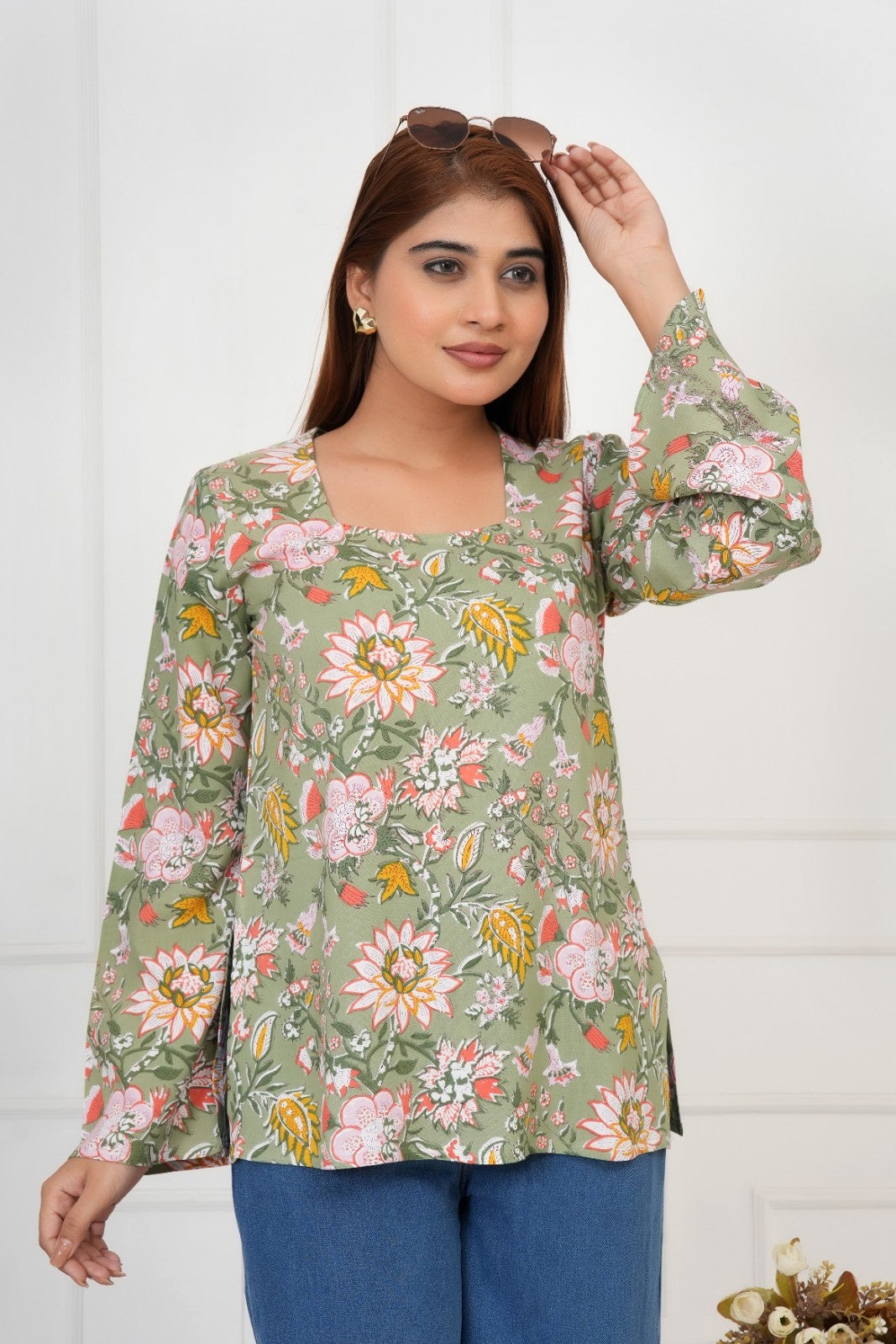 IQRAAR Floral Print Kurti Style PISTA Tops