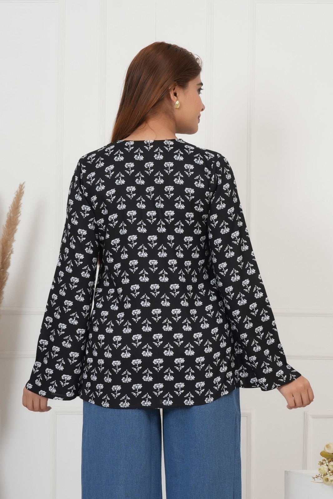 IQRAAR Floral Print Kurti Style BLACK Tops