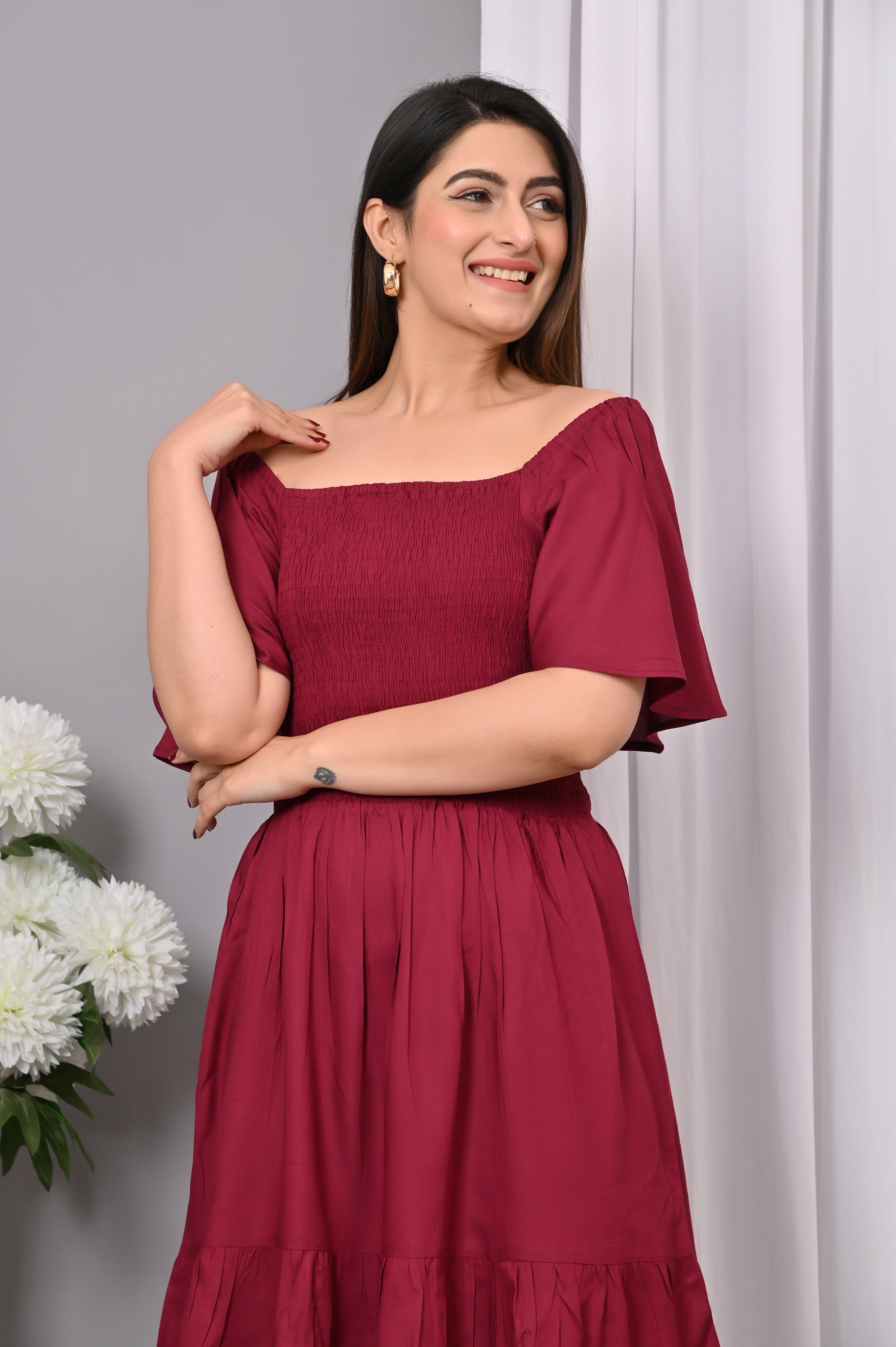 Elegant Off-Shoulder Smocked Dress – Chic & Flowy Midi