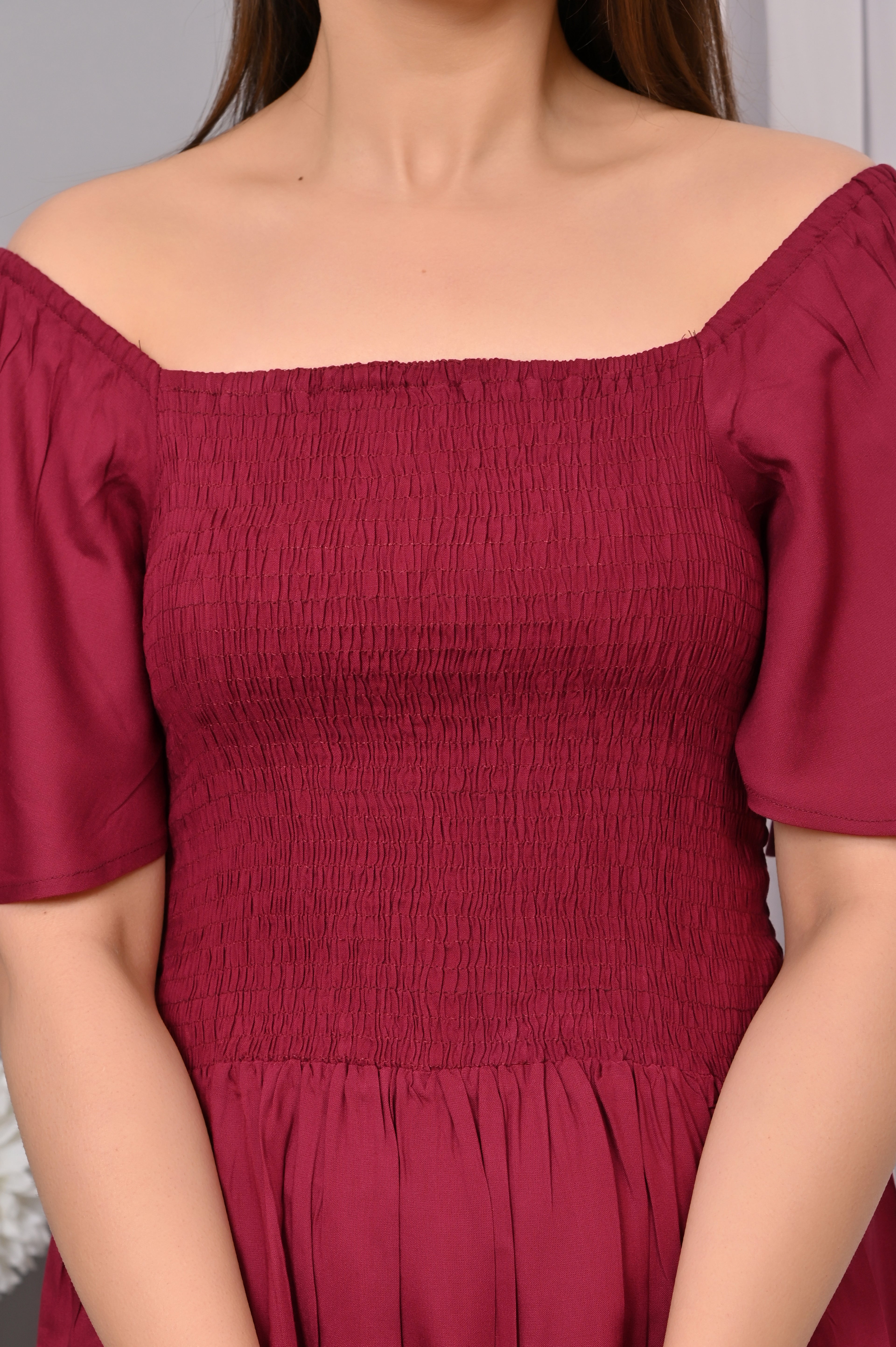 Elegant Off-Shoulder Smocked Dress – Chic & Flowy Midi