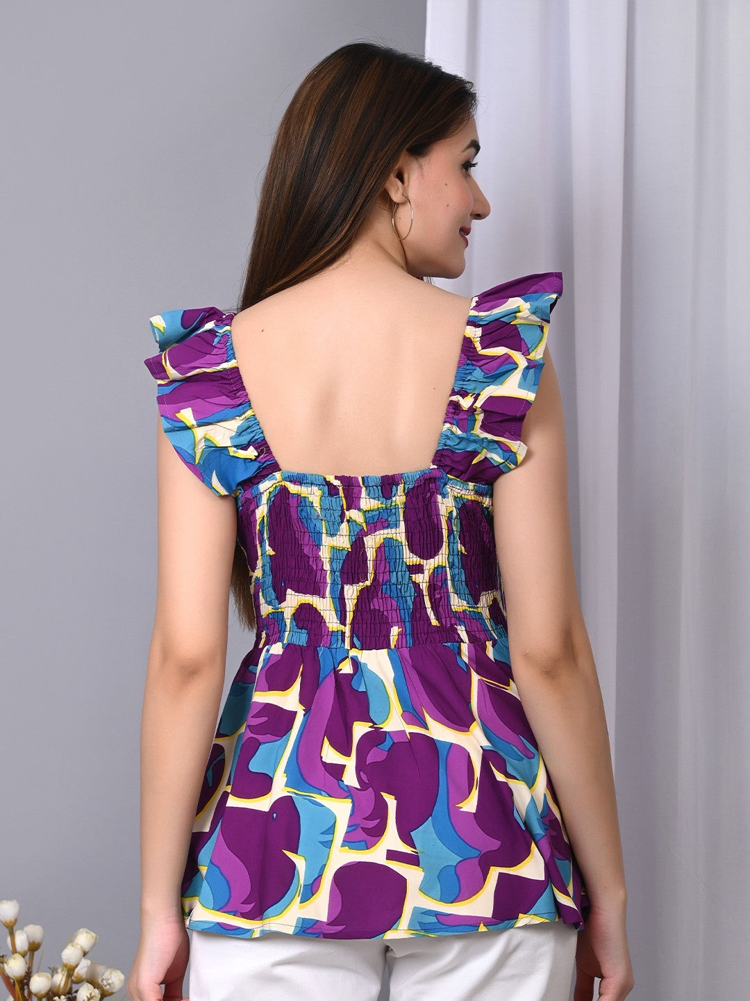 Abstract Printed V-Neck Twisted Longline Top