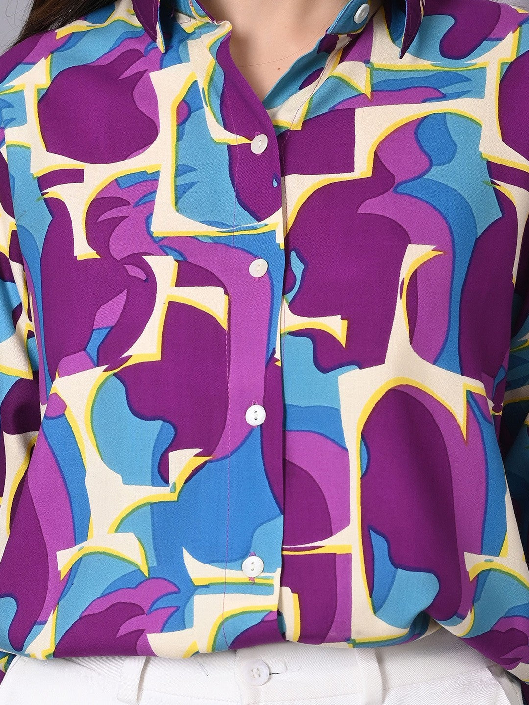 Women Abstract Printed Spread Collar Casual Shirt